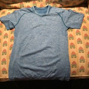 Lululemon Men’s shirt